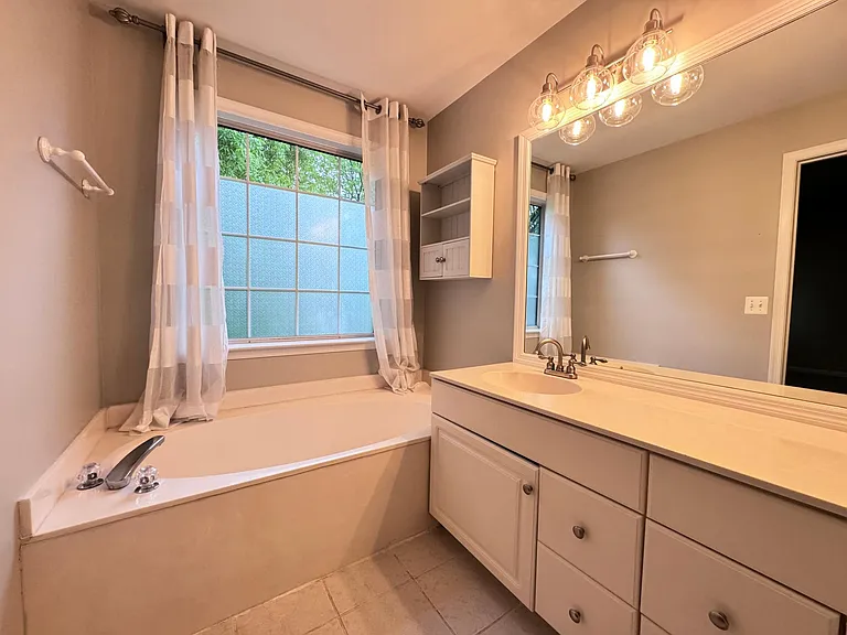 DUAL VANITY