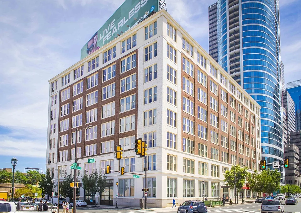 2121 Market Street
