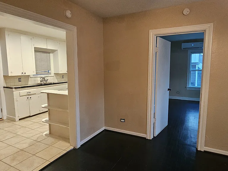 4603 Canal St — Photo 2