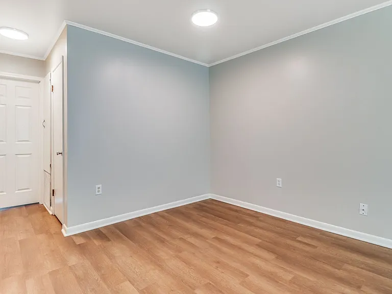 County View Apartments — Photo 43