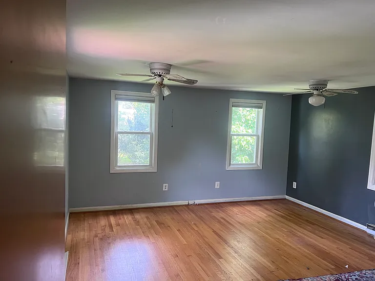 5209 Bangor Dr — Photo 4