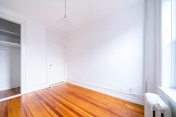 Rented by Compass | media 12