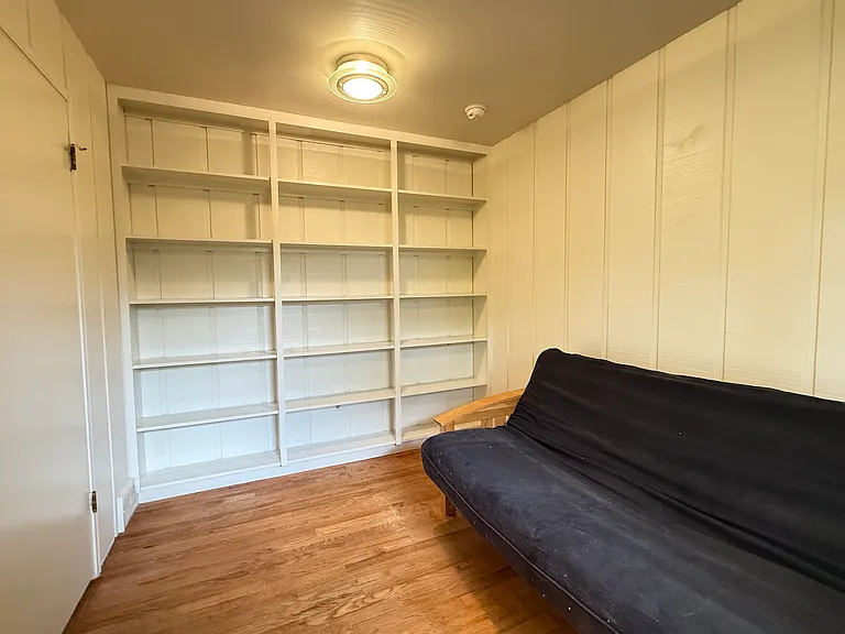3163 Plymouth Rd — Photo 18