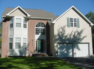 209 Montgomery St, Piscataway, NJ 08854