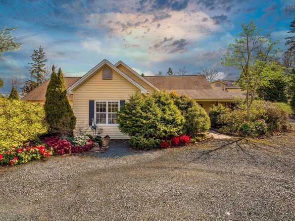 23 Grebe Ave, Timberlea, NS B3T 1J1