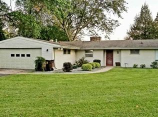 1869 Pearl City Rd, Freeport, IL 61032