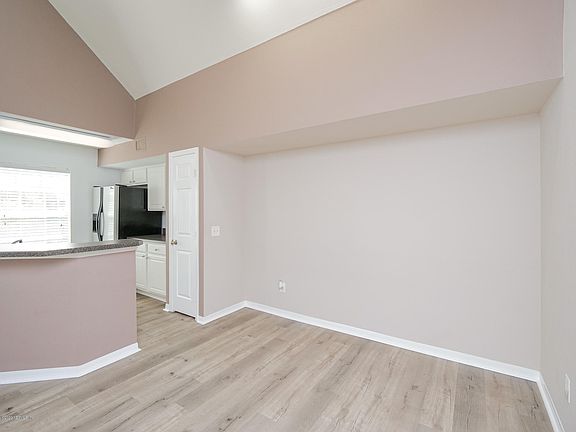 5th image of 13703 RICHMOND PARK Drive #1511
