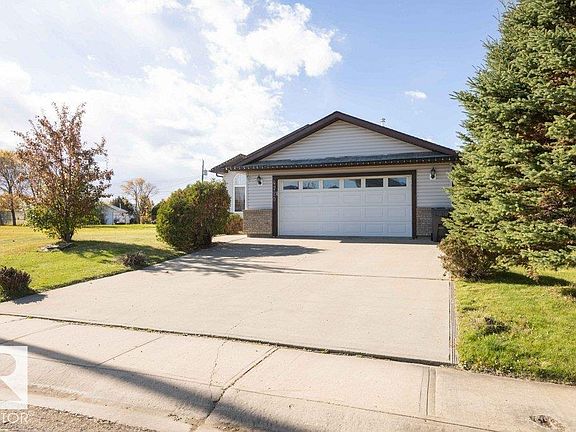 4th image of 4720 47th St