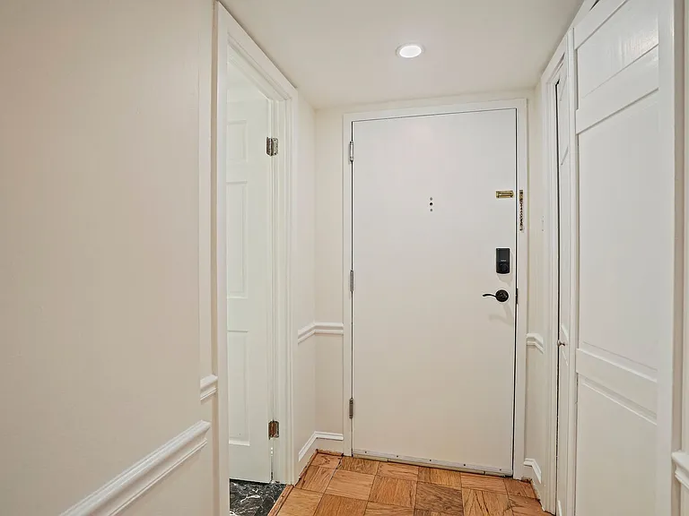 2501 K St NW #1B — Photo 3