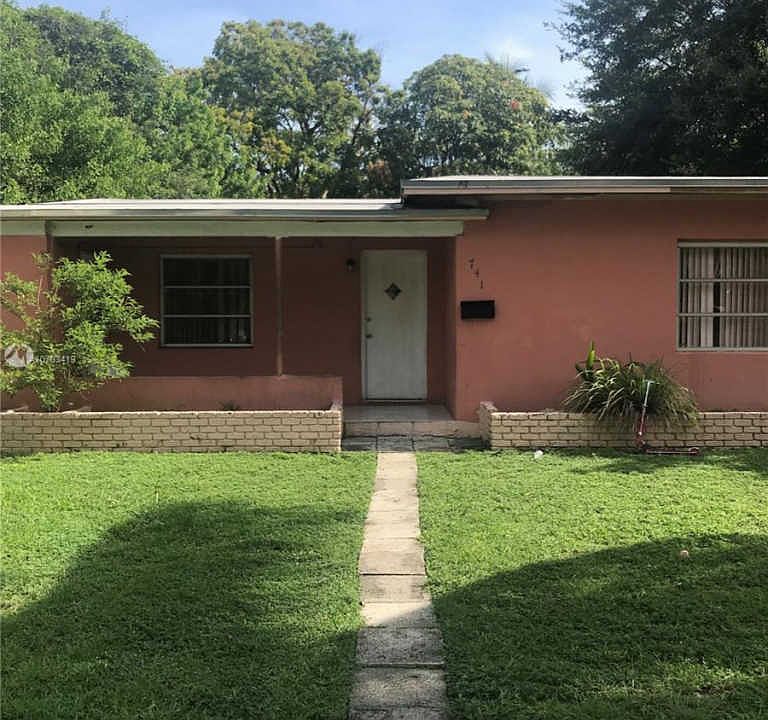 1st image of 741 NE 141st St