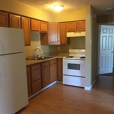 4th image of 18B Mello Ave