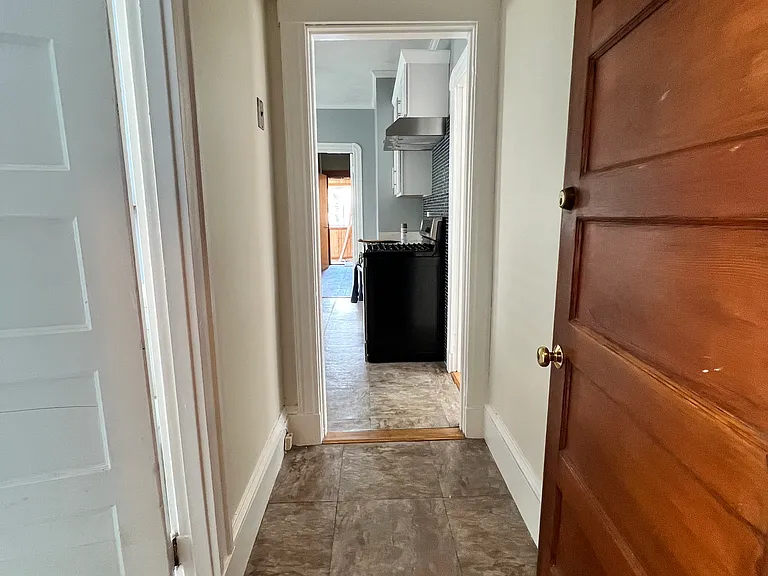 58 Lowden Ave #2 — Photo 15