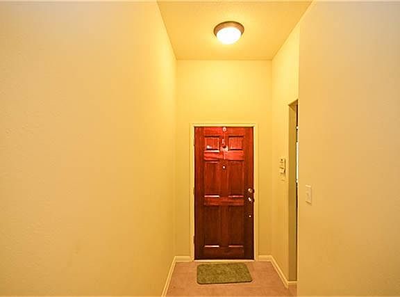 4th image of 9038 N Ferndale Place Dr