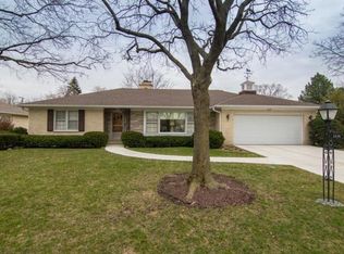 2229 Woodview Ln, Park Ridge, IL 60068