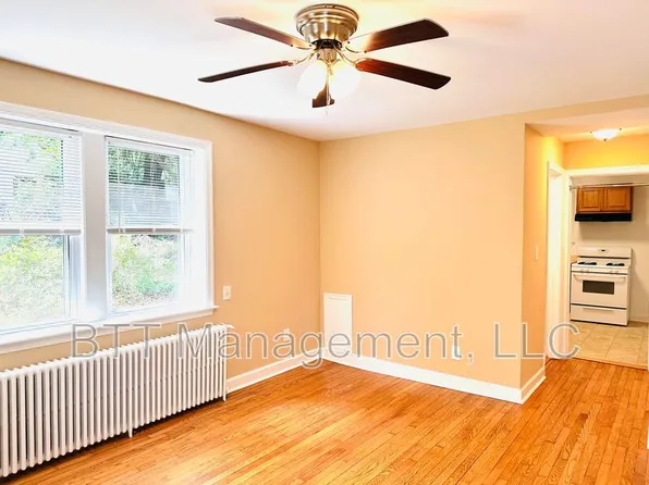 907 Hudson Ave APT 3, Takoma Park, MD 20912