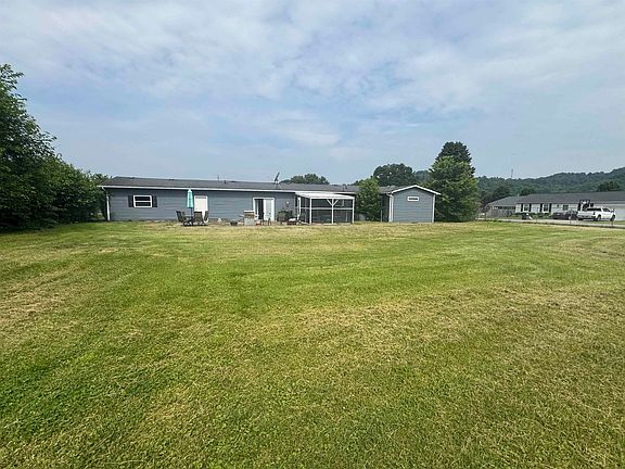 3rd image of 40 Township Road 1136