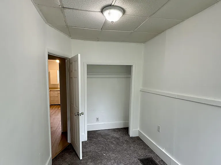 1501 Lexington Ave — Photo 8