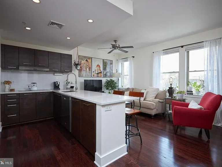 1020 Monroe St NW #407 — Photo 3