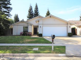 8275 N College Ave, Fresno, CA