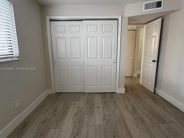 1345 W 28th St #19 — Photo 13