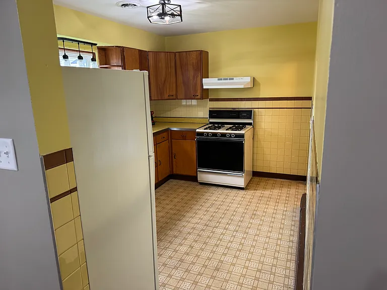 212 N Ottawa Ave — Photo 10