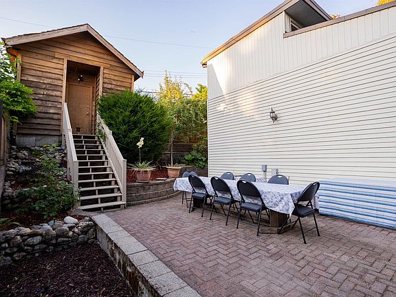 5th image of 4479 Marine Dr
