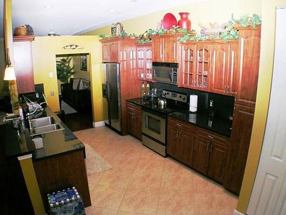 5th image of 163 Orange Dr