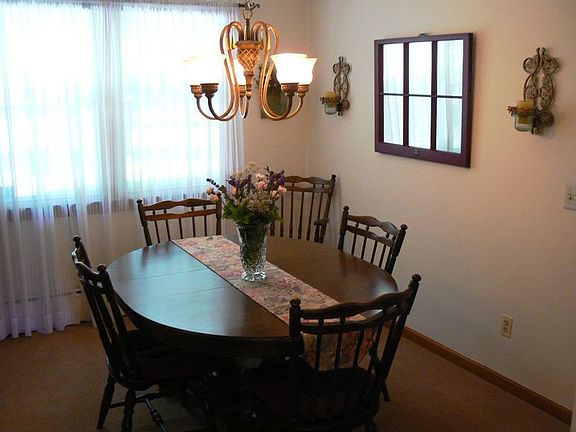 Dining Room Open to Kitchen