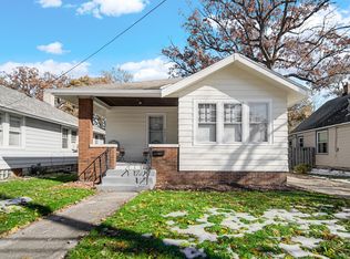 609 Main St, Hobart, IN 46342