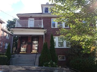 18 Hatherly Rd, Brighton, MA 02135