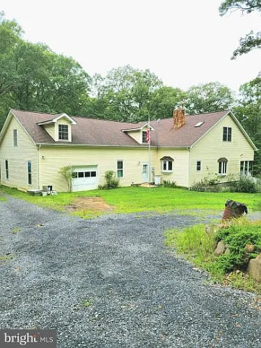 335 Thunder Rd photo 1