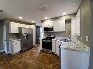 813 W Arlington St, Marshfield, WI 54449