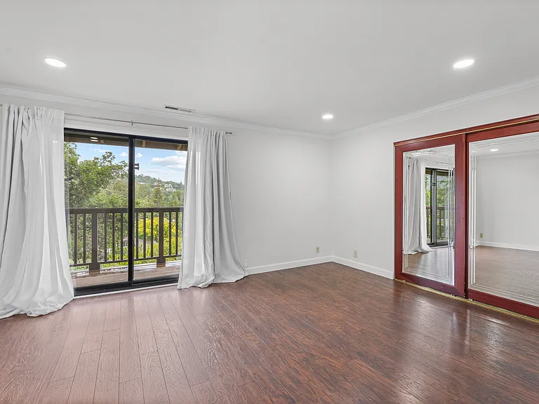 14613 Oak St — Photo 4