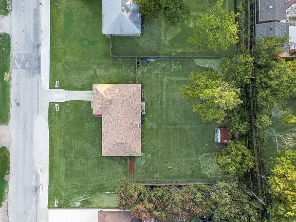 4th image of 11719 Manon Dr