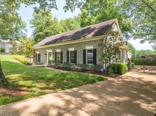 2156 Woodside Dr, Germantown, TN 38138