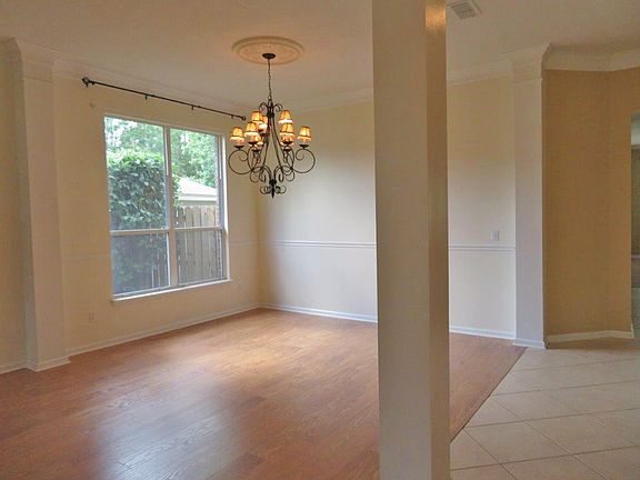 4th image of 1821 Lochamy Ln