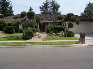 1350 W Magill Ave, Fresno, CA 93711