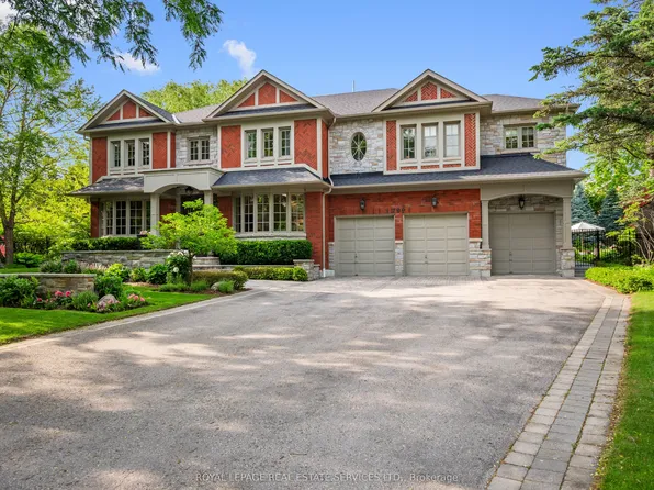 799 Landresse Ct, Newmarket, ON L3X 1M6