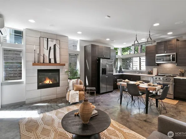 310 21st Avenue #A, Seattle, WA 98122