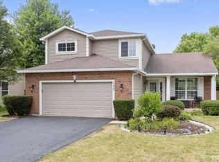 157 Woodlet Ln, Bolingbrook, IL 60490