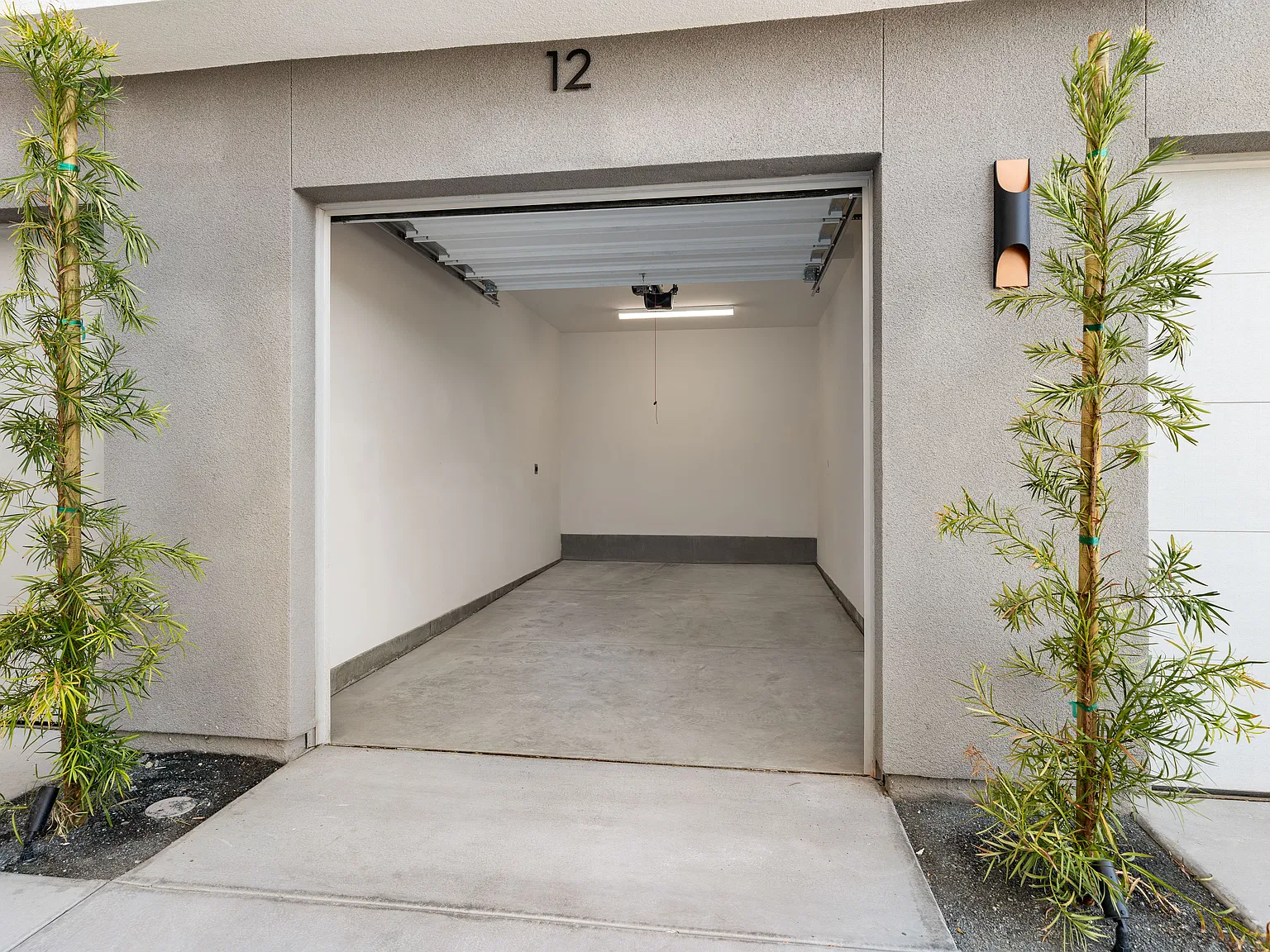 2 bed, 2.5 bath, 1332 sqft, $3,150 — Photo 3