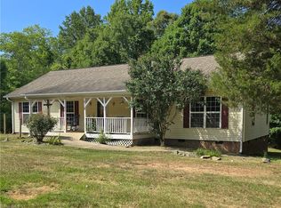 2160 Haw River Hopedale Rd, Burlington, NC 27217