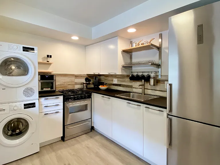 1860 Alpine Ave #4 — Photo 1