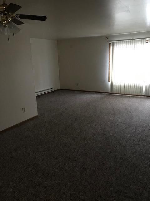 1st image of 104 Lakecrest Dr