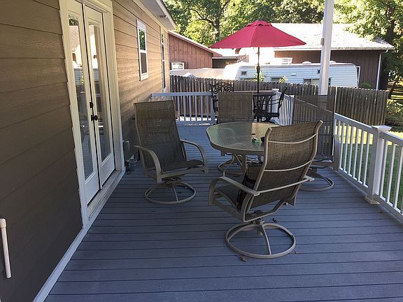 2nd image of 148 Park Pl W