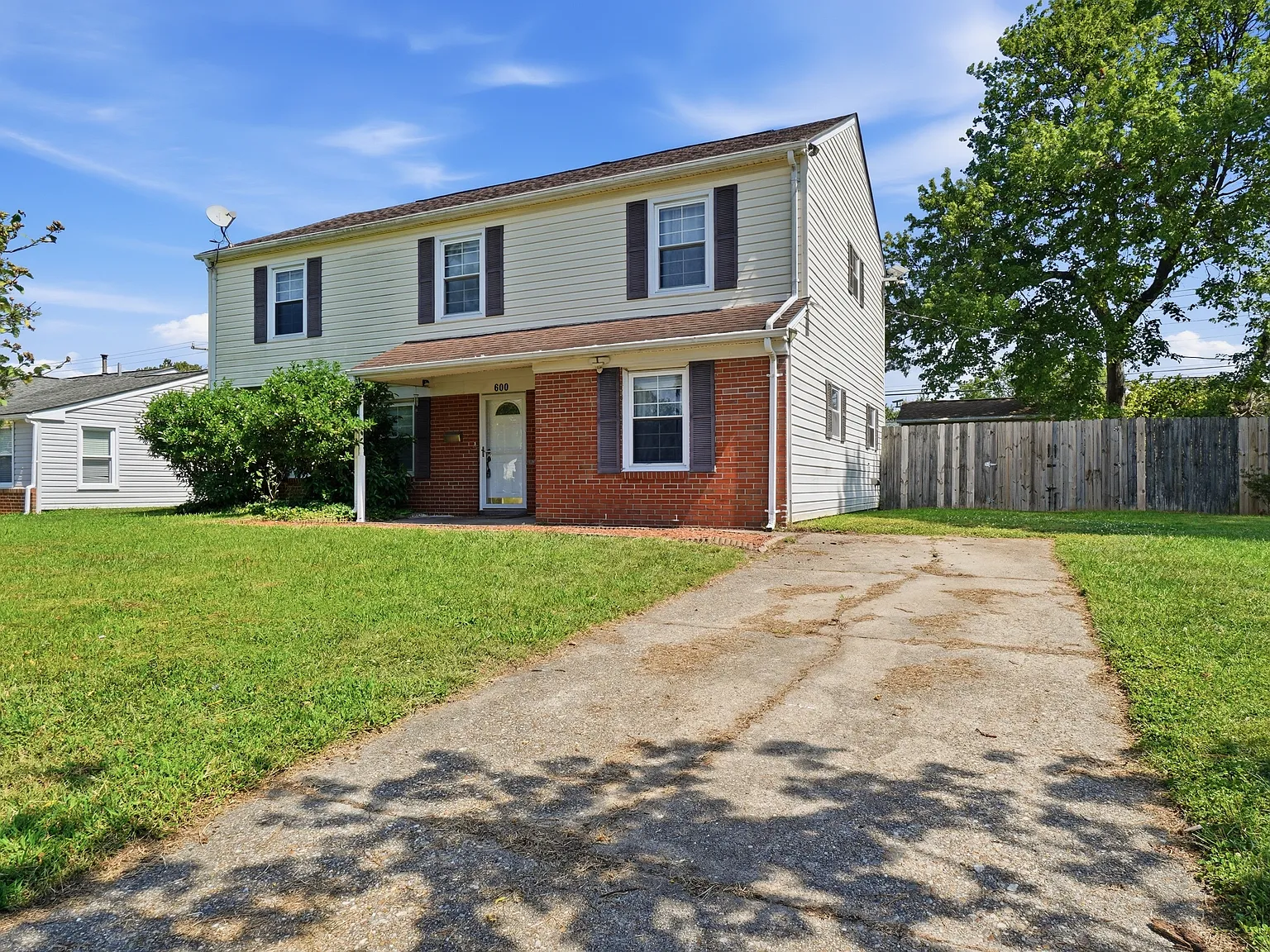 Breeds Hill Rd. #600 (S.W) - 1 — Photo 1