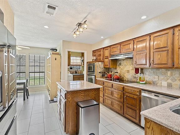 3rd image of 432 Elisha Dr