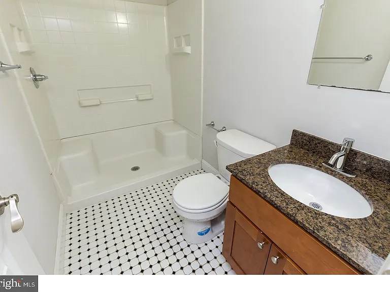 931 N 19th St #1 — Photo 10