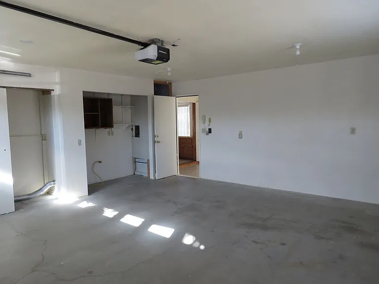 7717 Victor Vis — Photo 10