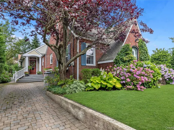 550 Nassau Boulevard, West Hempstead, NY 11552